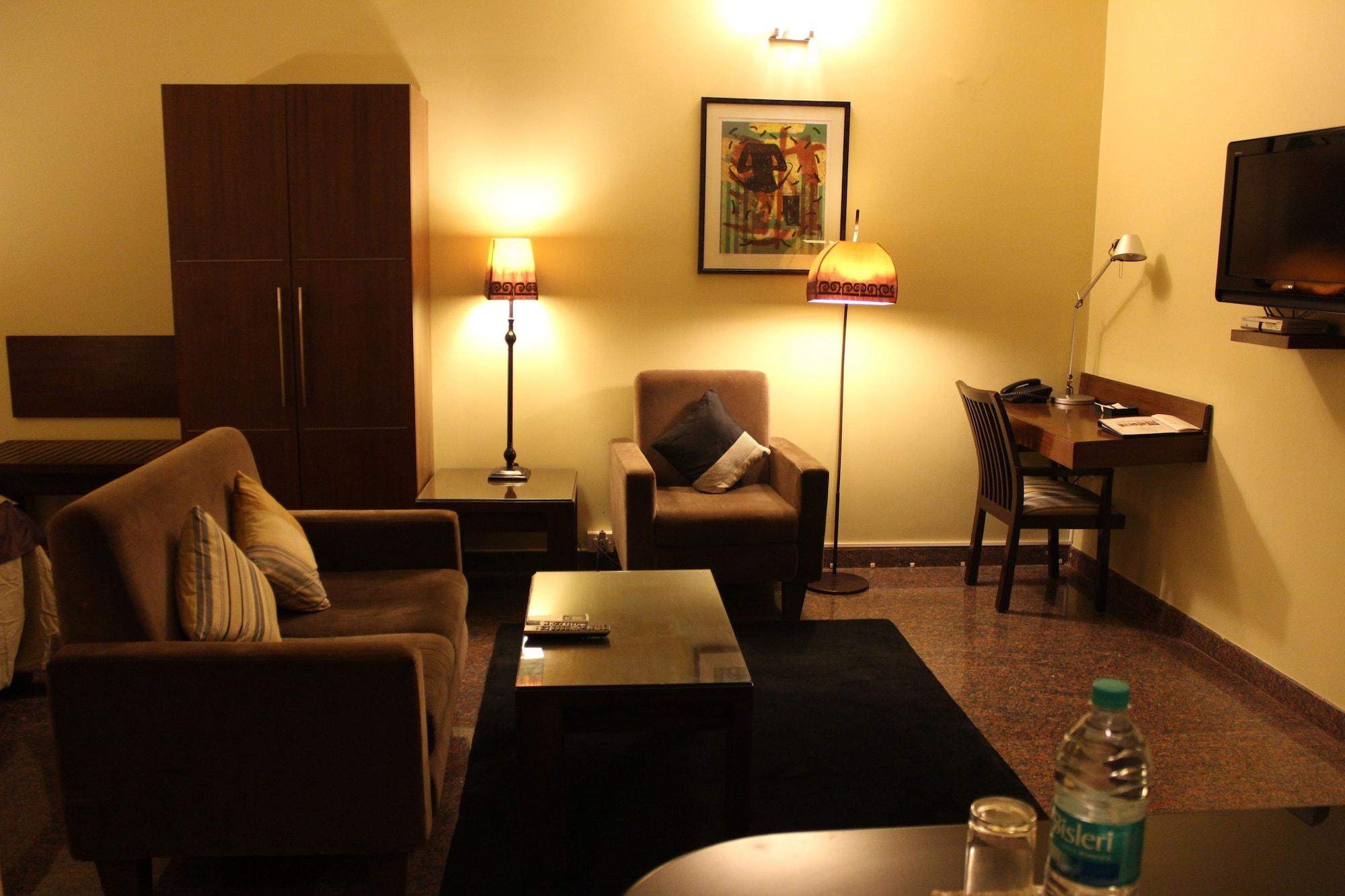 Justa Indiranagar Aparthotel Bangalore Exterior foto