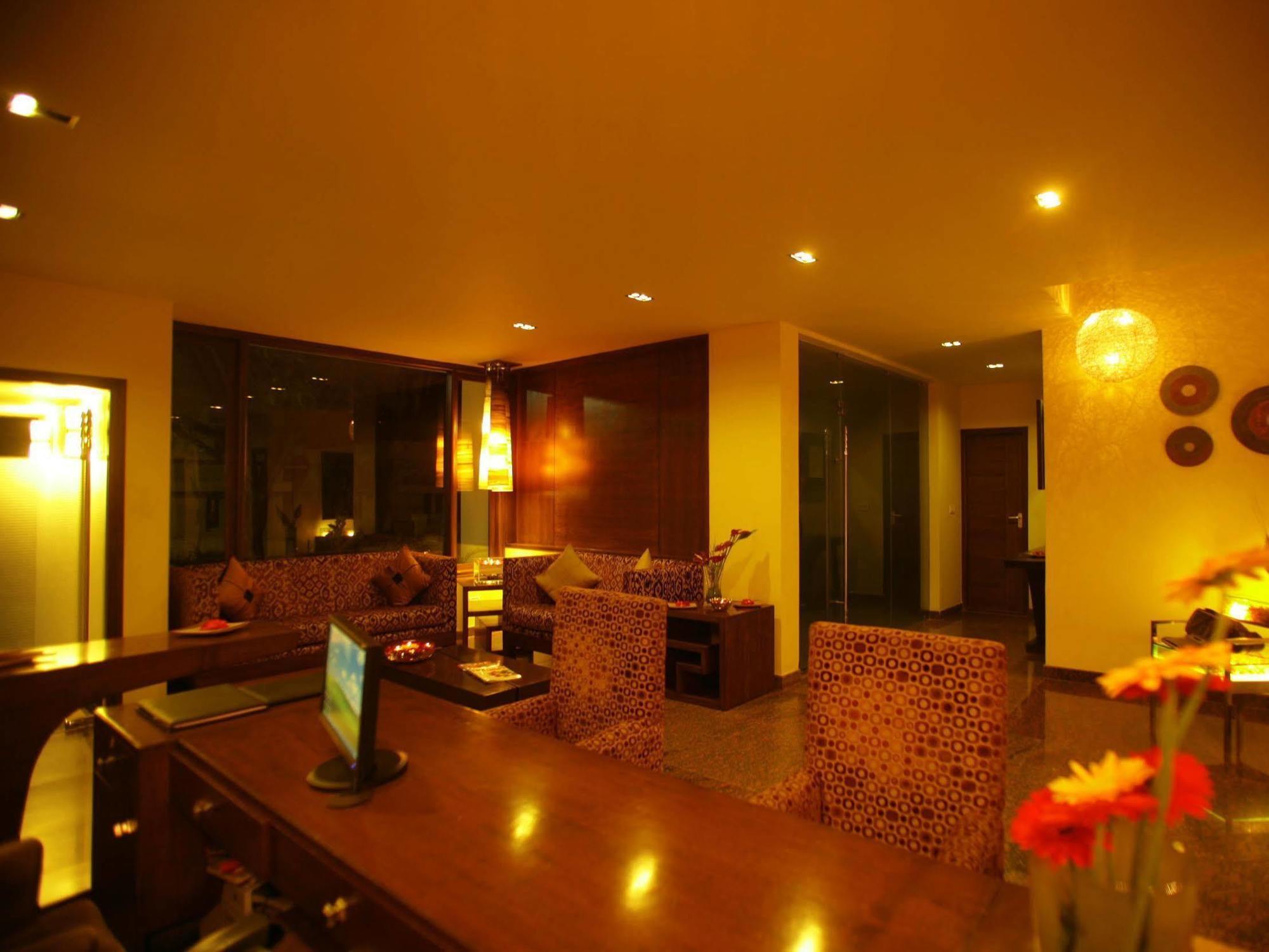 Justa Indiranagar Aparthotel Bangalore Exterior foto