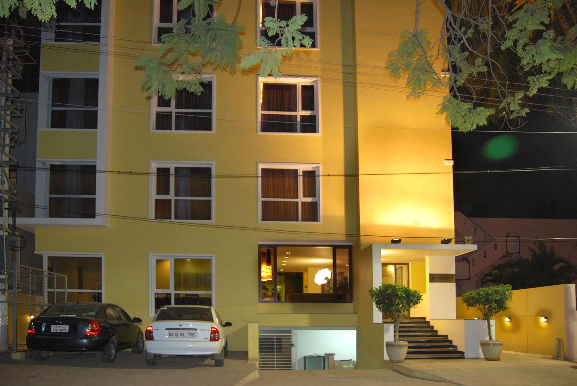 Justa Indiranagar Aparthotel Bangalore Exterior foto